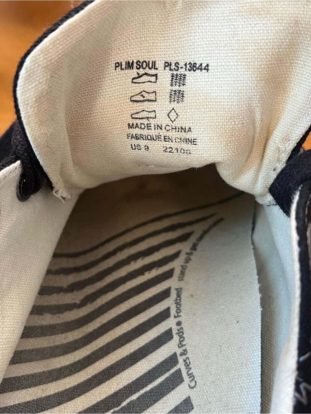 Taos Footwear Plim Soul Black Canvas Sneakers • Size 9 • EUC - Picture 10 of 10